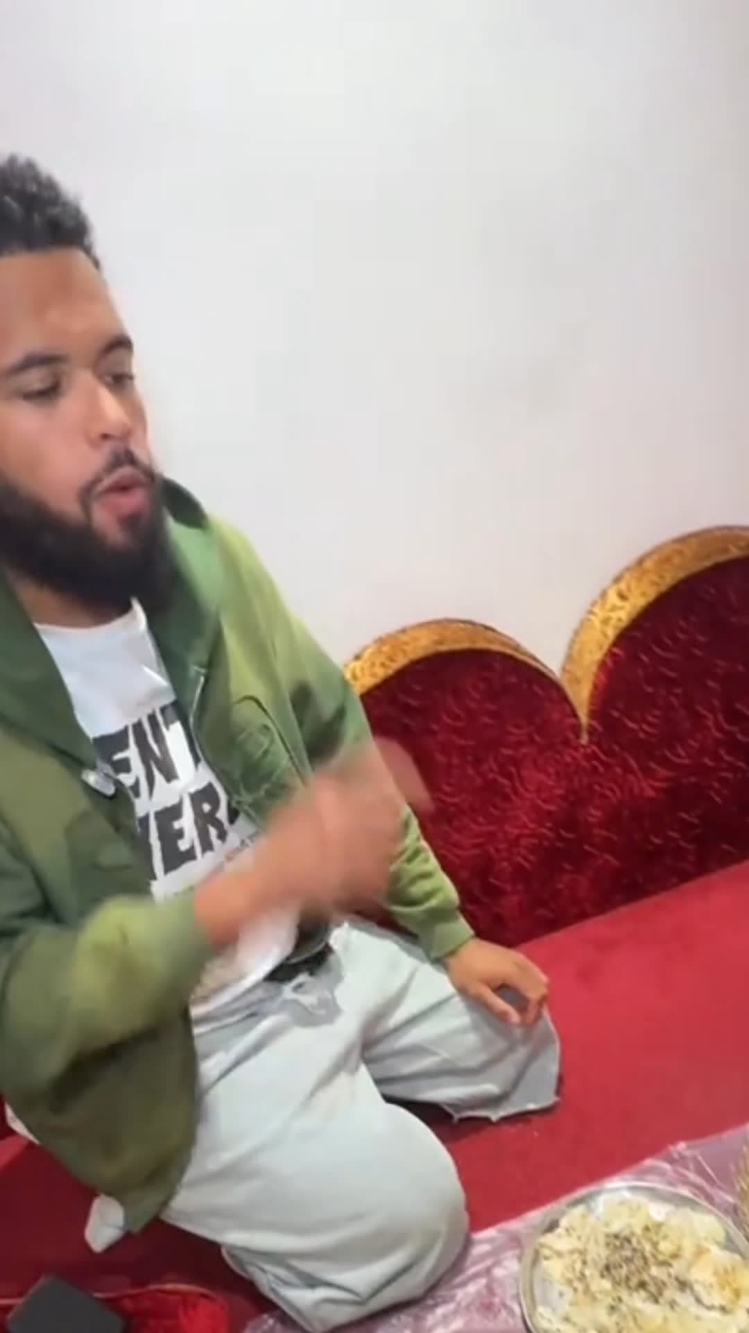 Video review of Diwan Al Yemen Restaurant مطعم ديوان اليمن by JJ