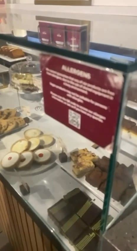 Video review of Costa Coffee by Sillage