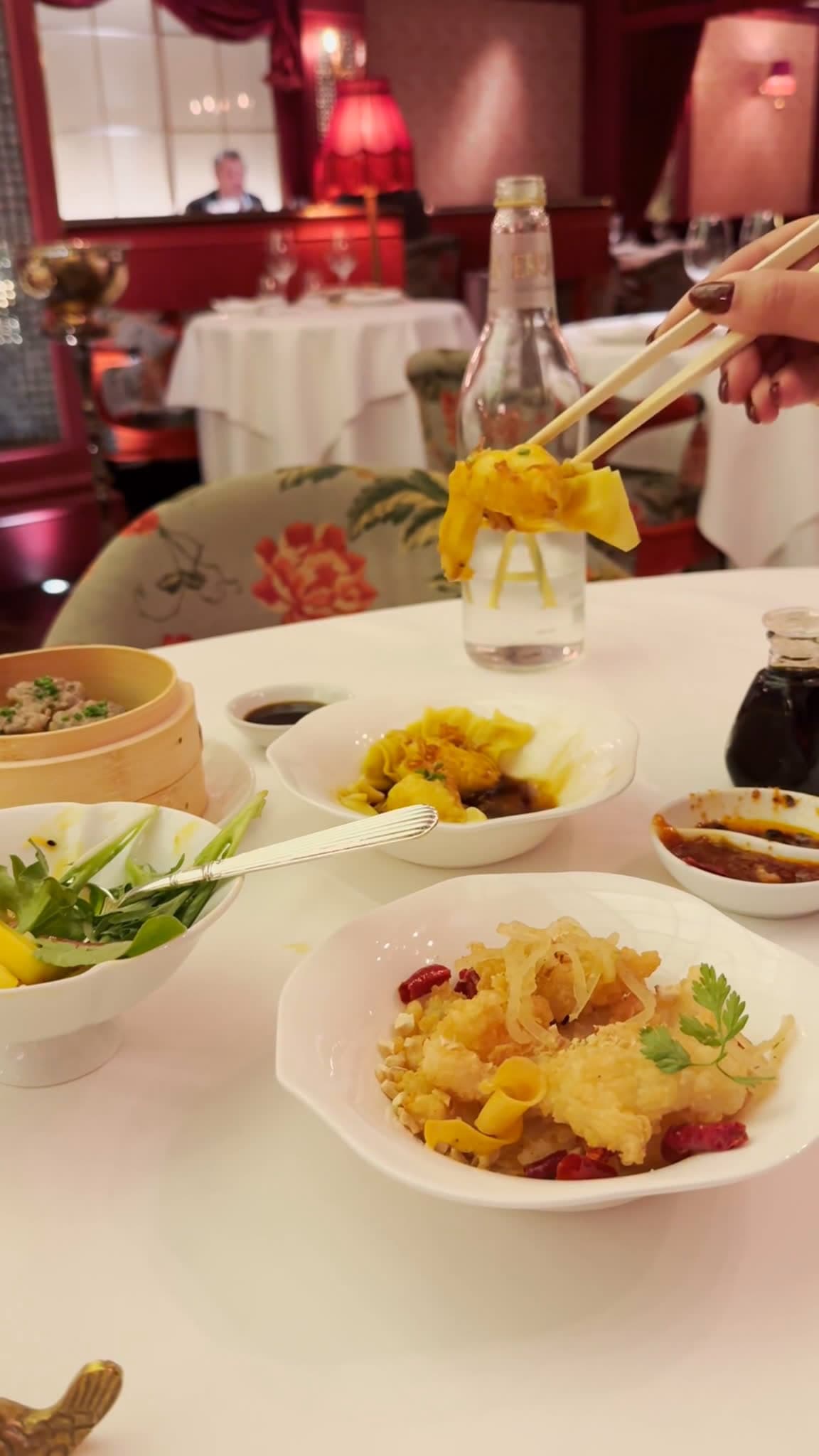 Video review of Park Chinois by TableConfidential