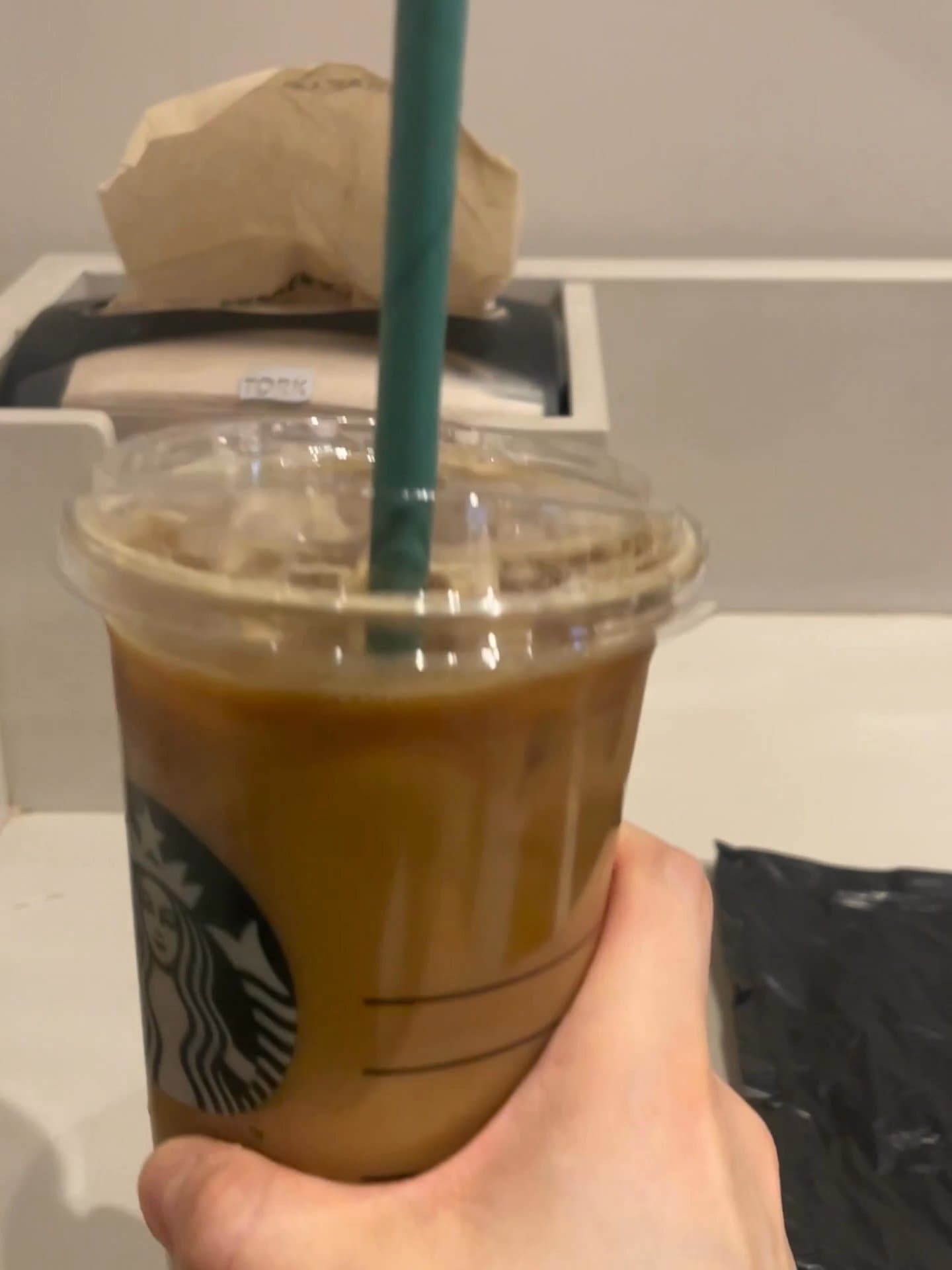 Video review of Starbucks Coffee by Adventurer in London