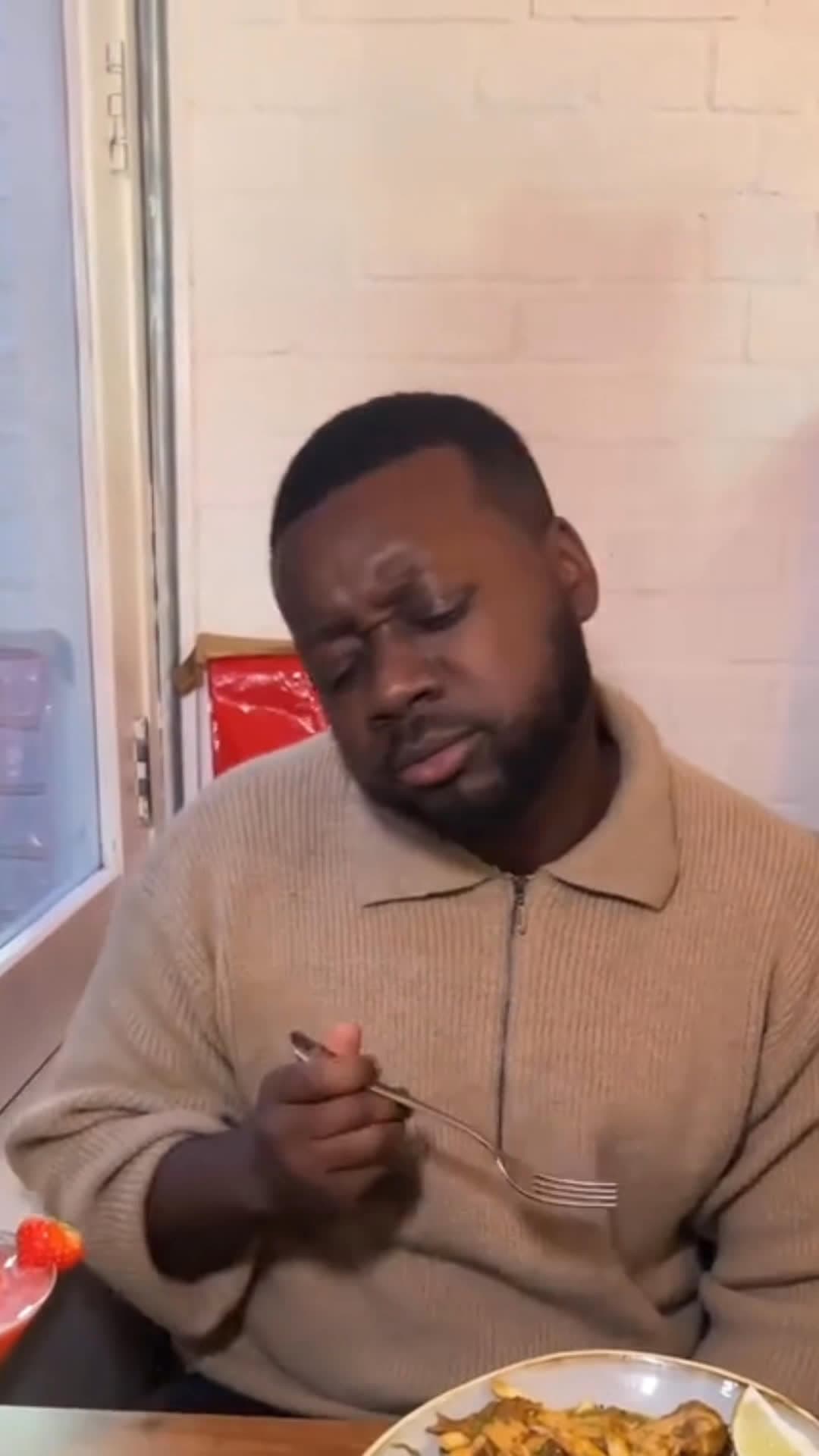Video review of Double Knot - Islington by HungryBelly
