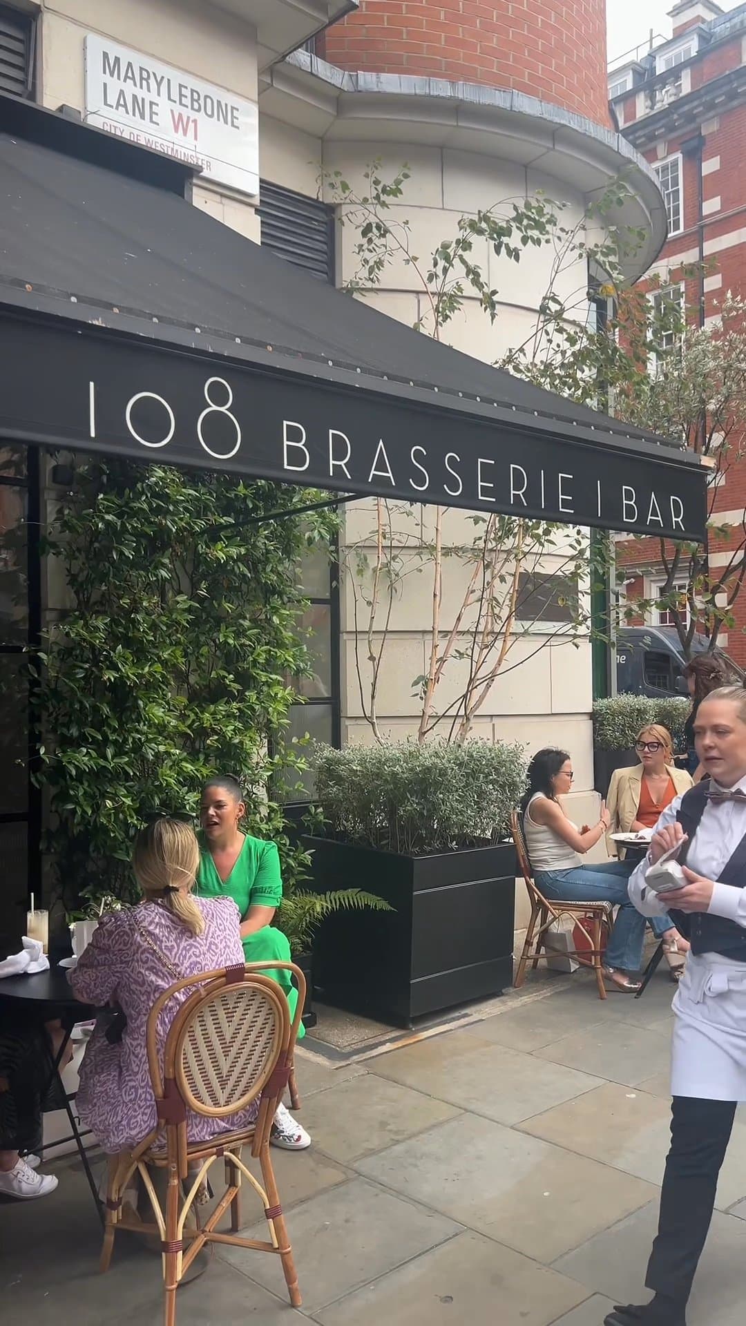 Video review of 108 Brasserie by Anastasia