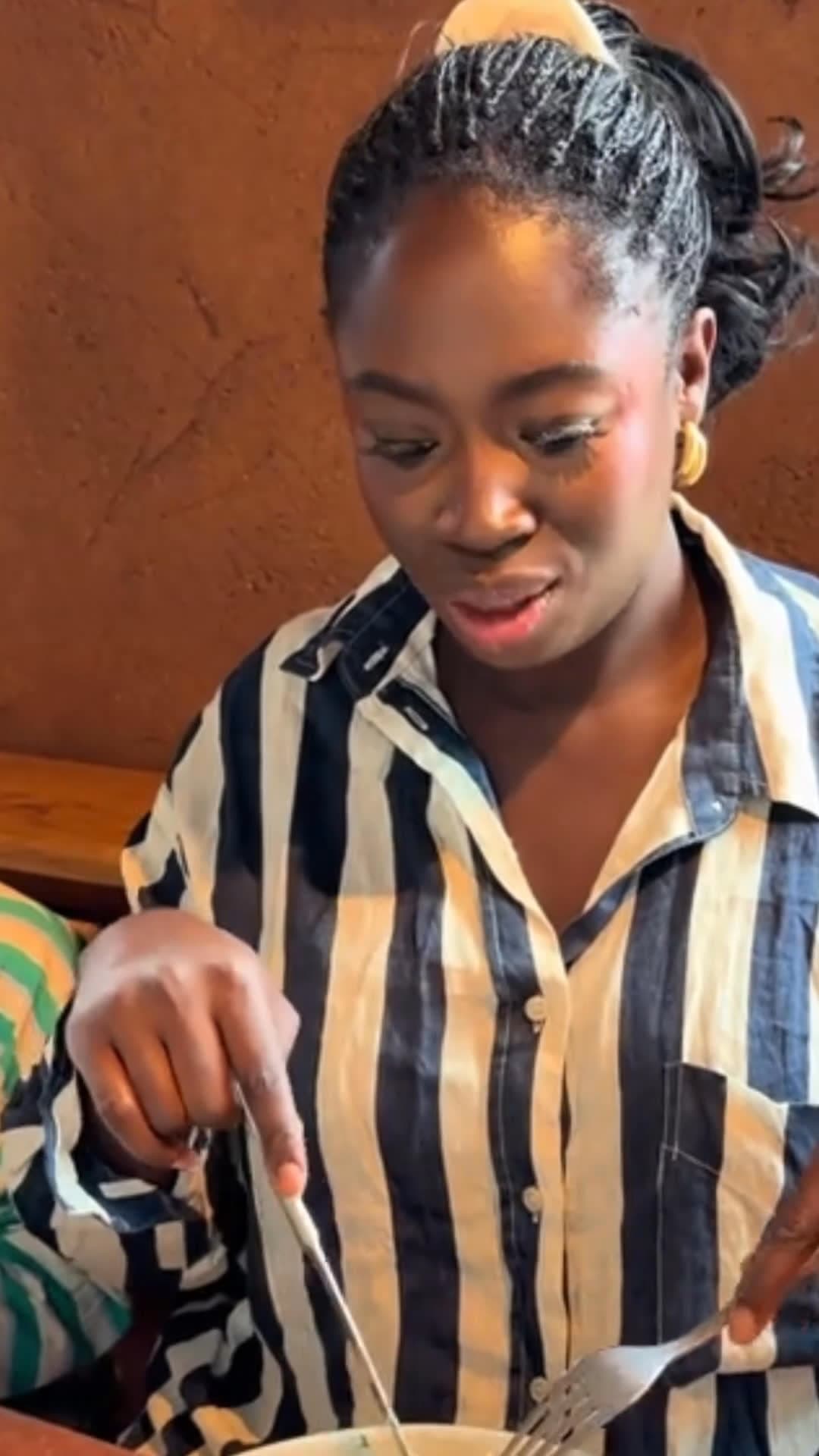 Video review of Ara Restaurant by FoodDiva