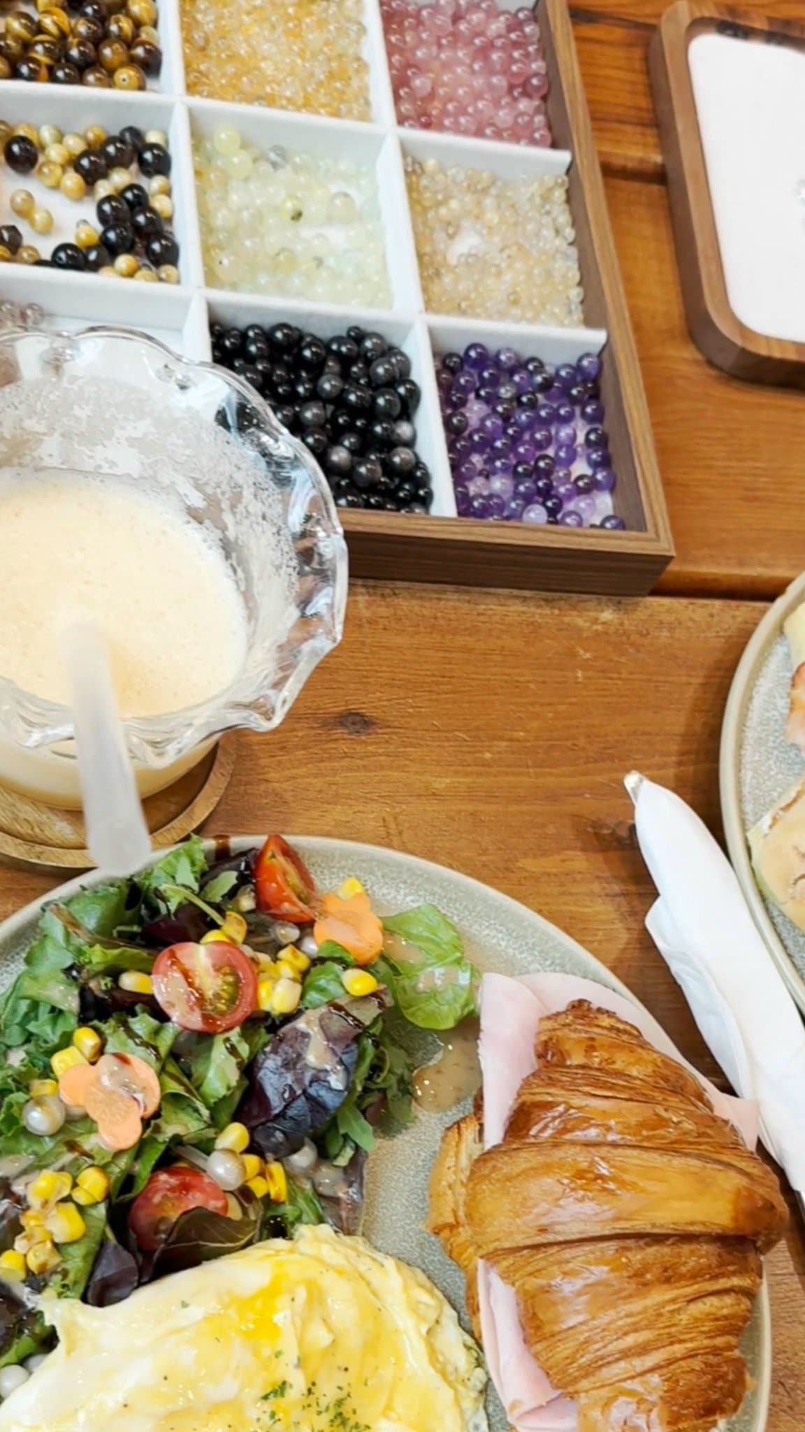 Video review of Serendipity Crystal Café by Melissa