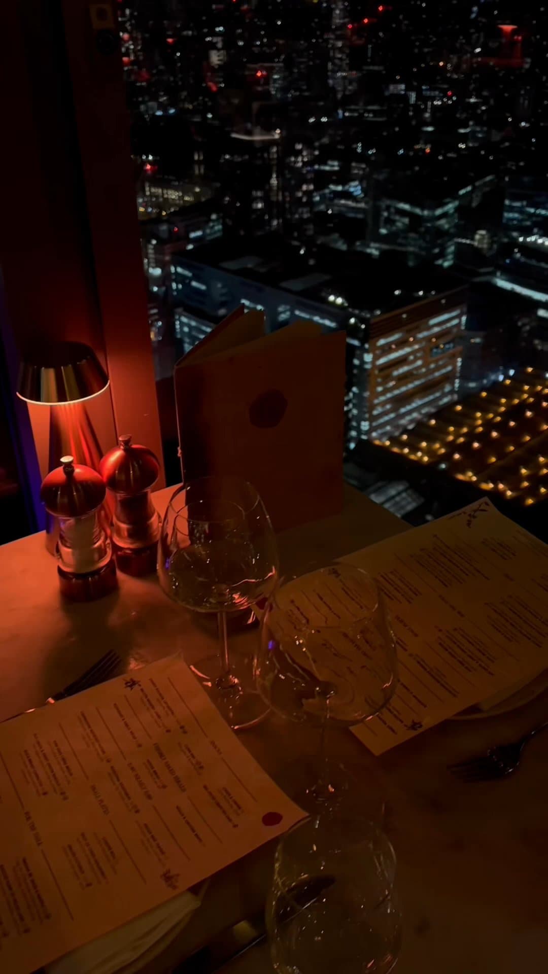 Video review of Duck & Waffle by nargiz