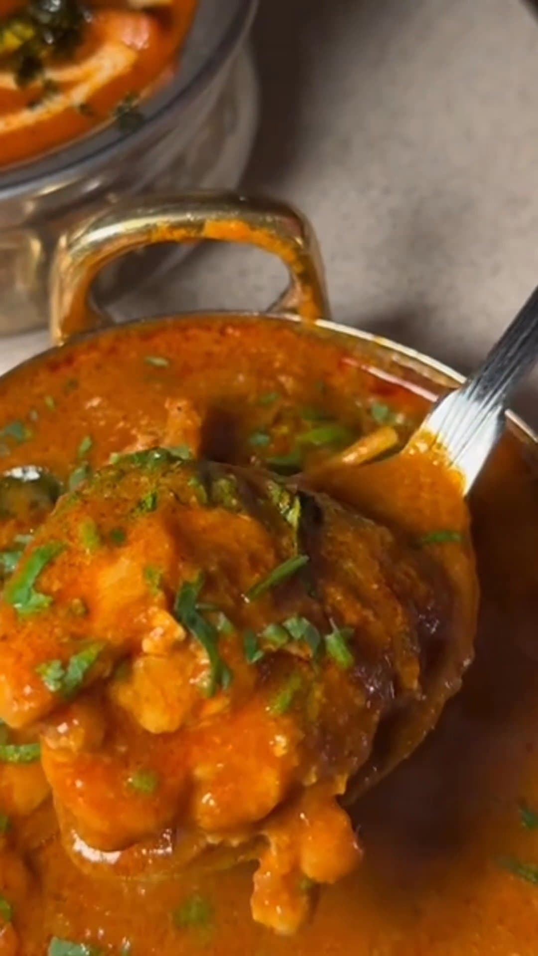 Video review of Tamila Kings Cross by PennysPantry