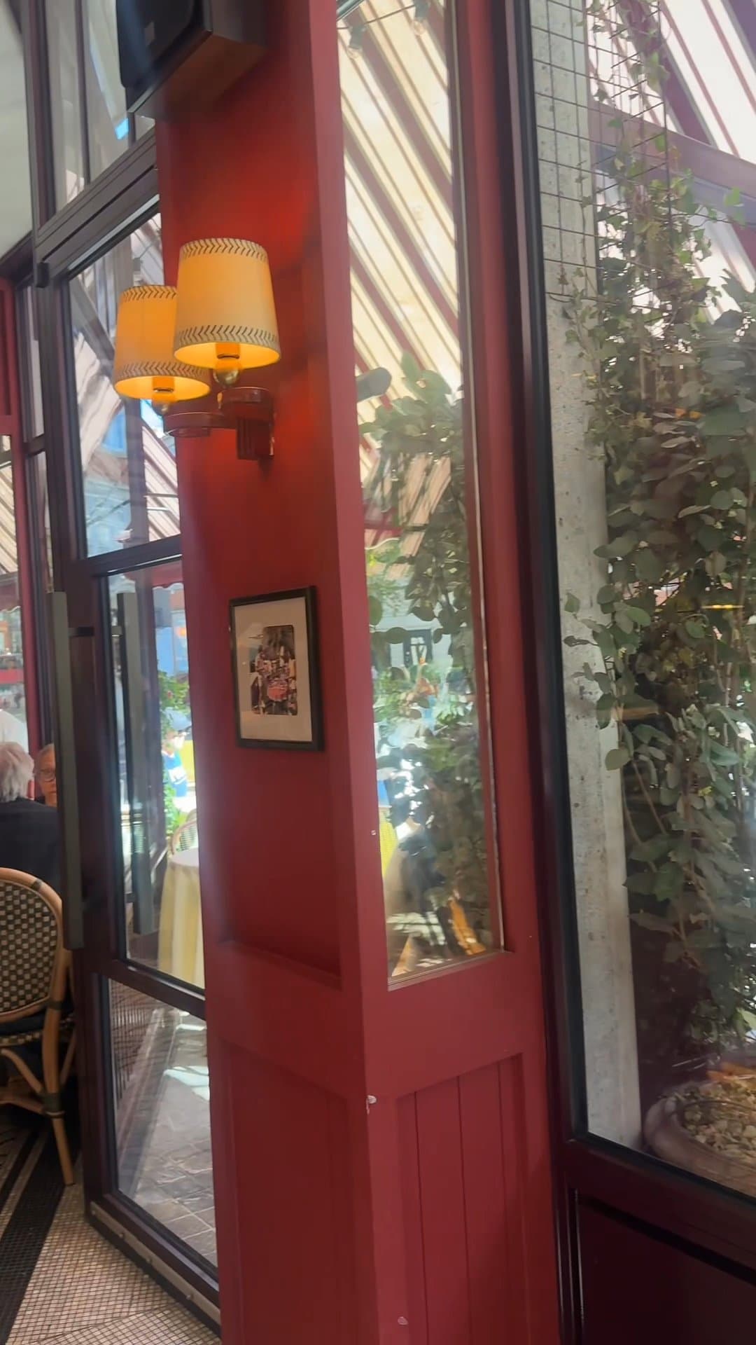 Video review of Brasserie Olivia by Anastasia