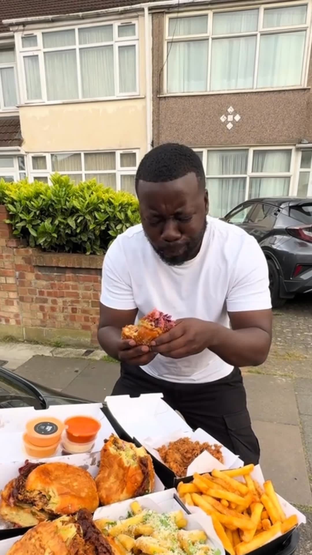 Video review of BUR & GUR - Southall by HungryBelly