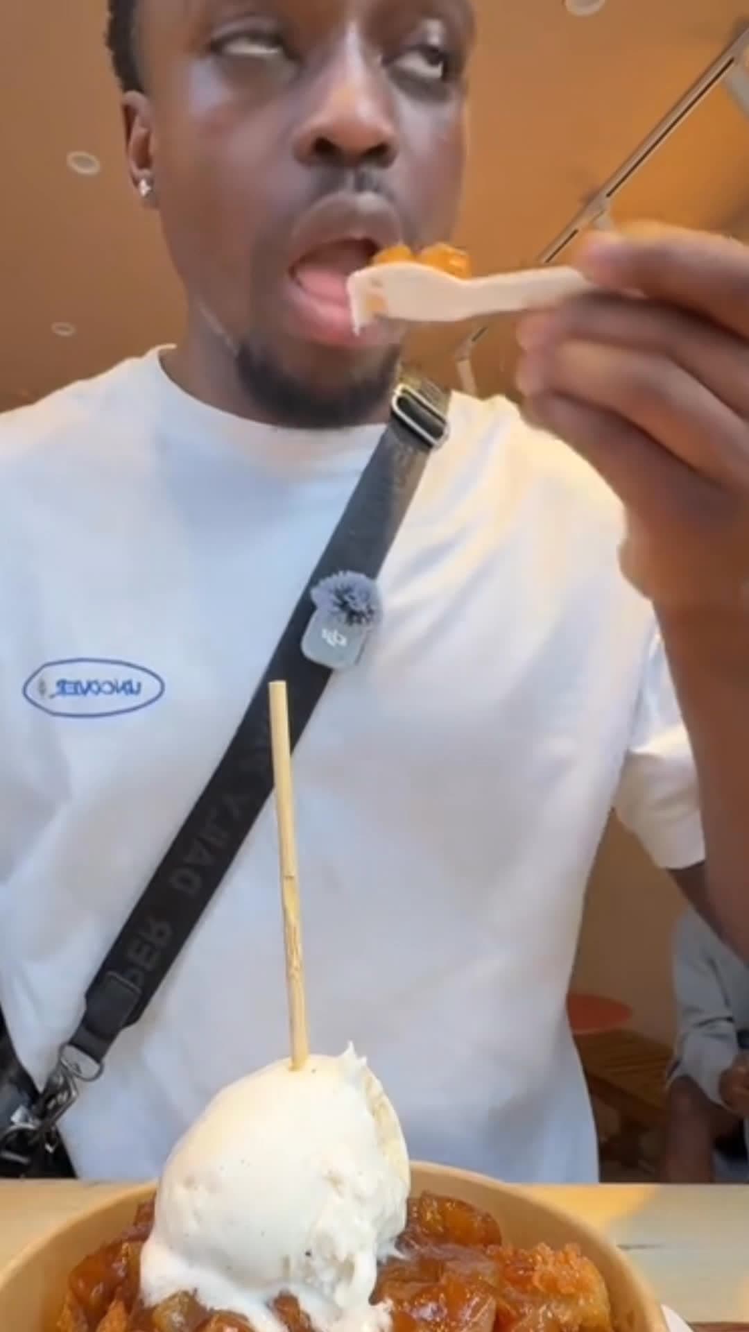 Video review of Aguamiel Churros Mexicanos by JJ