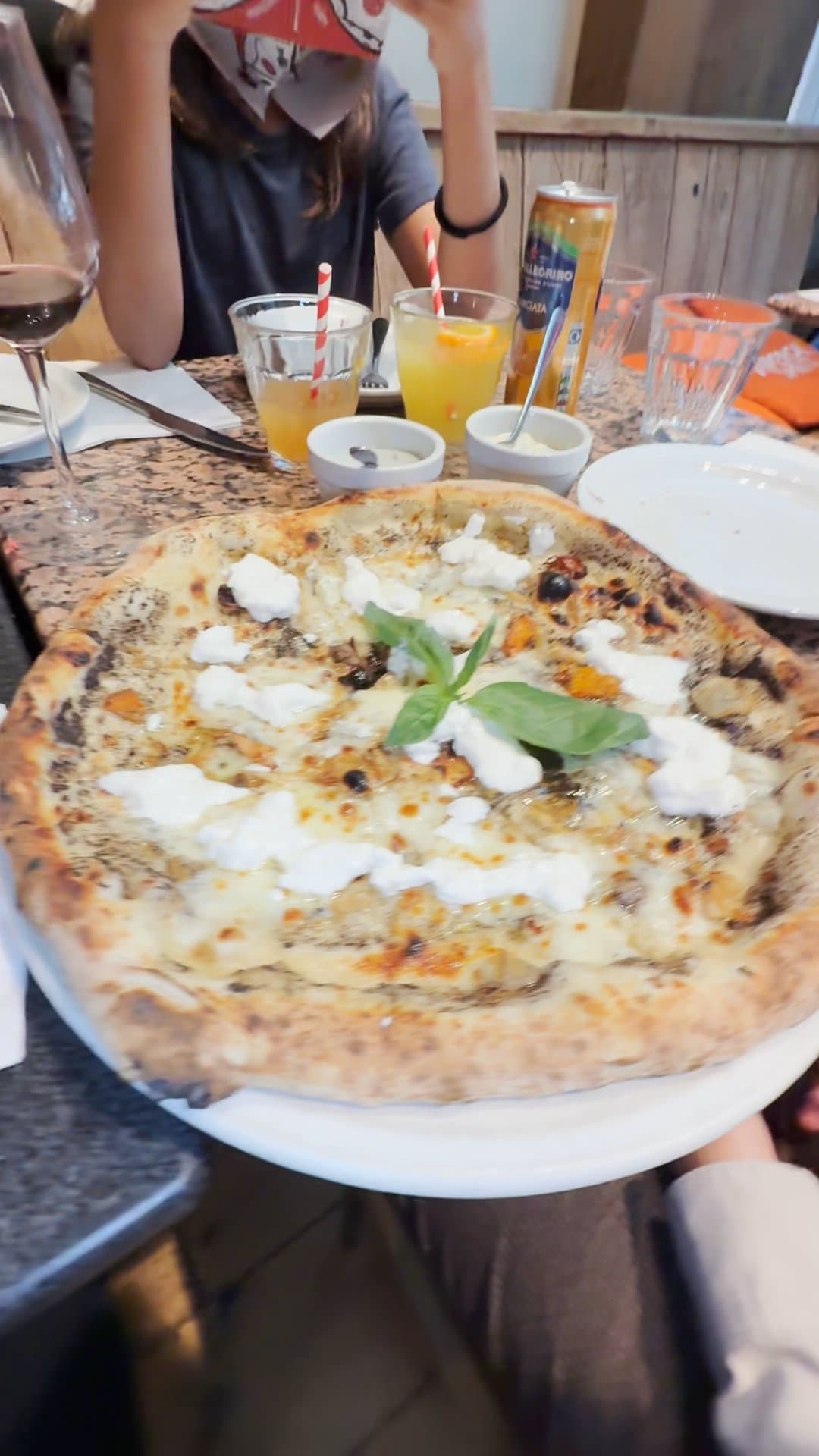 Video review of Franco Manca Victoria by Melissa
