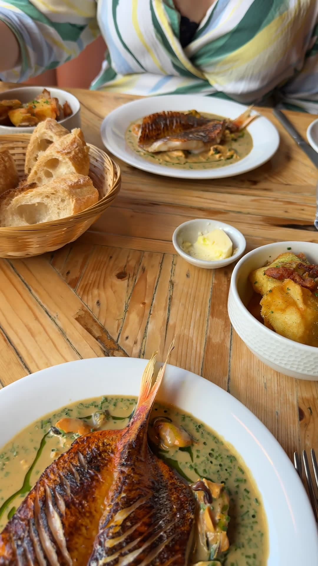 Video review of Authentique - Epicerie & Bar by Anastasia