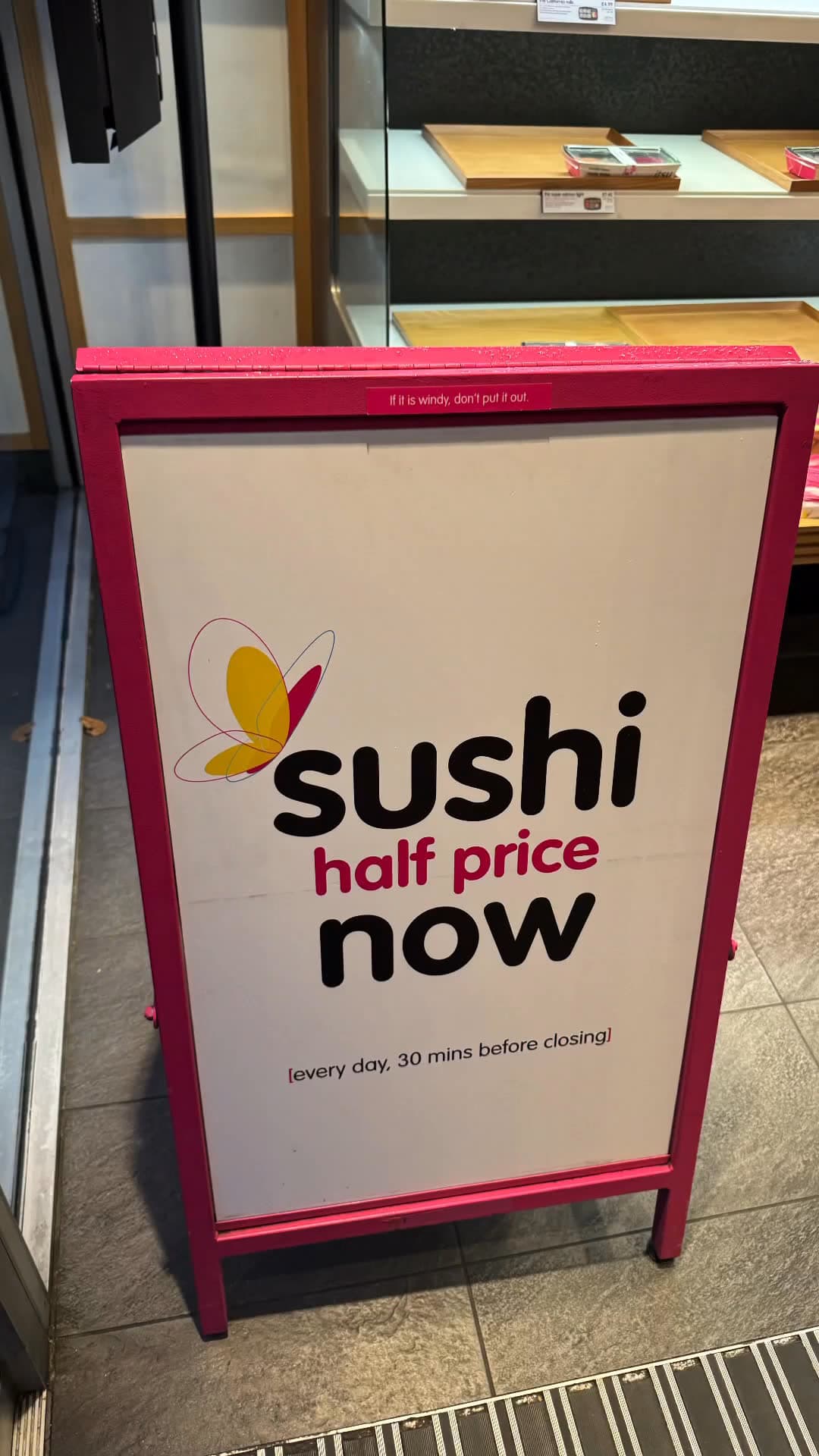 Video review of itsu - High Holborn by Elena