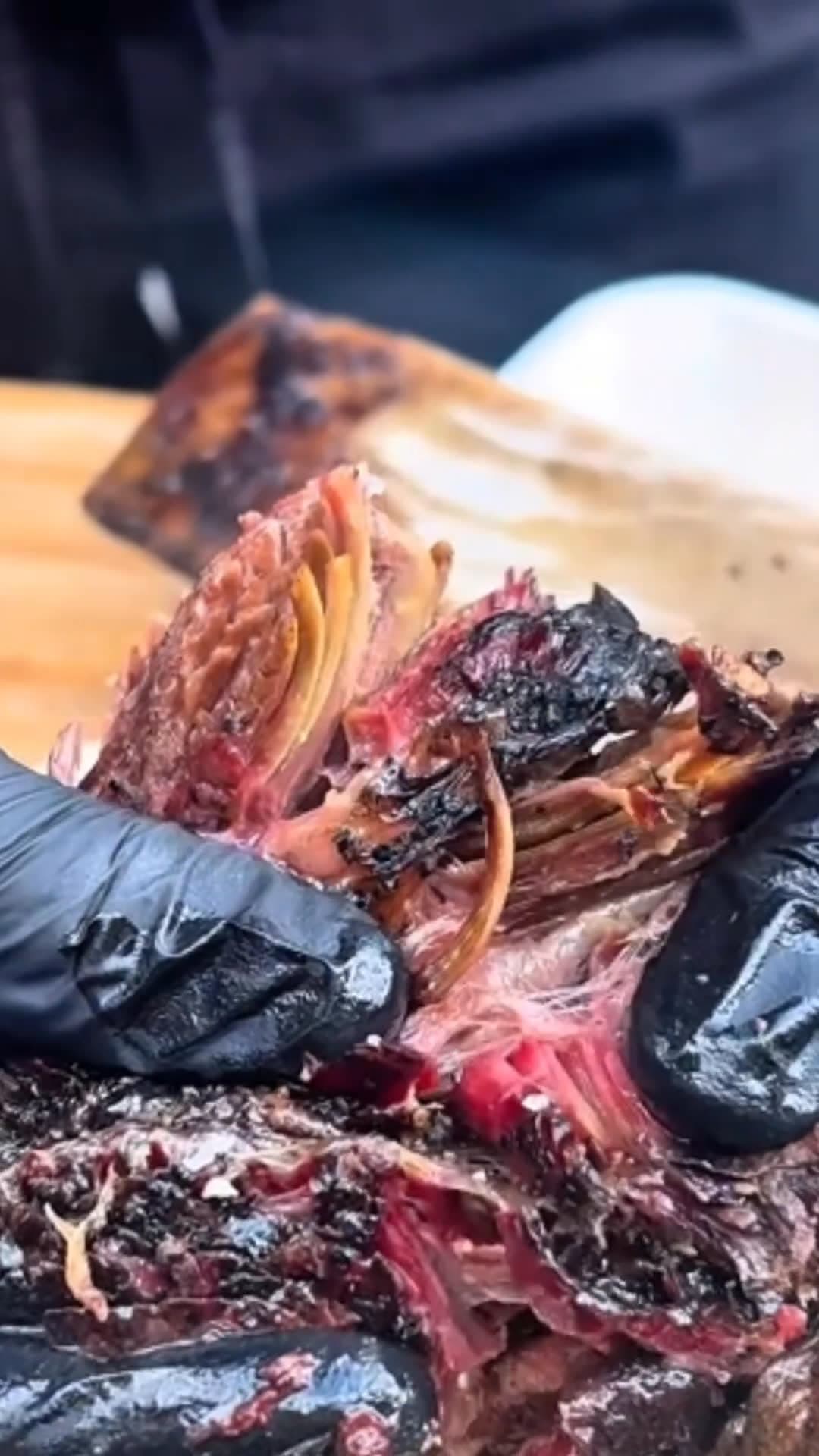 Video review of Holy Smokes BBQ London by RosaReviews