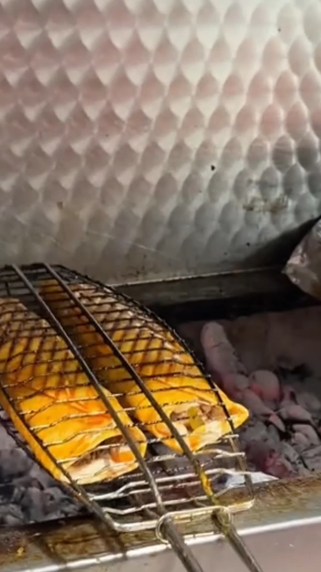 Video review of Yalla Beirut, Lebanese Restaurant, Tower Hill by RosaReviews